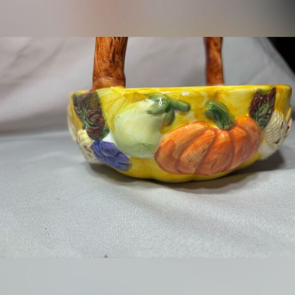 6” Pumpkin  Fall Ceramic Candy Treat Basket with Twisted Handle EPC - Picture 6 of 8
